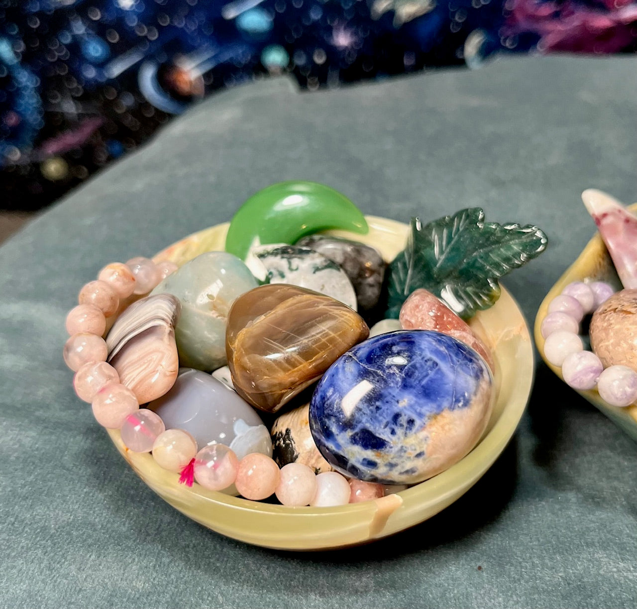 Premium Crystal Mystery Scoop! 3 Sizes - includes tumbles, carving, bracelets and raw crystals!